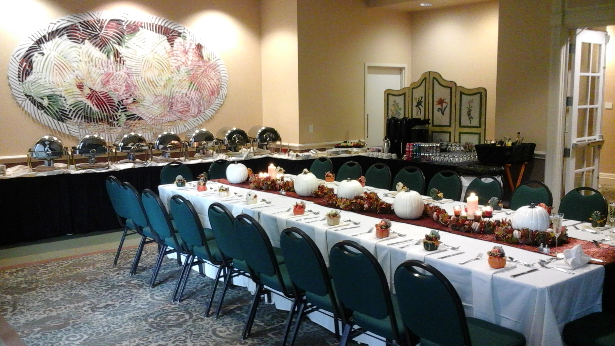 fall table decor and seating with buffet