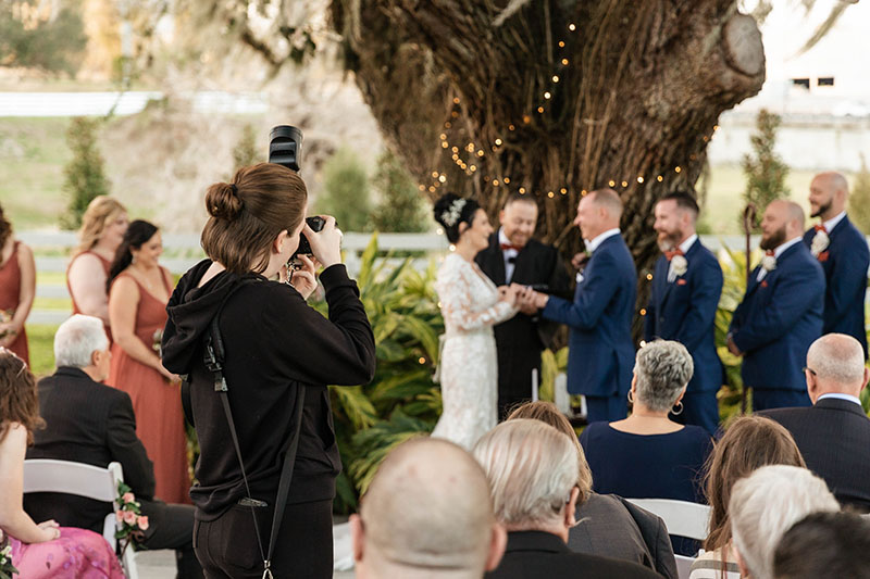 picking a wedding photographer
